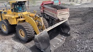 Caterpillar 990 Wheel Loader Loading Coal On Trucks