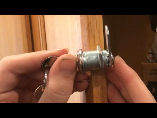 Gatehouse Stainless Steel Die-Cast Drawer and Cabinet Lock | U 9945-L