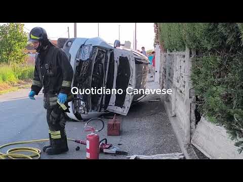 Video SAN GIUSTO CANAVESE - Terribile scontro auto contro moto
