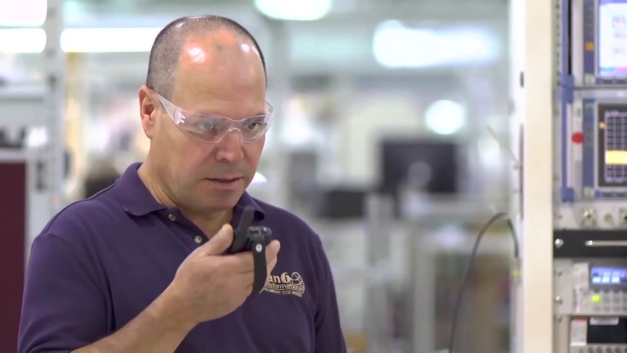 RÁDIOS MOTOTRBO™ SL500 Design inovador e resistente