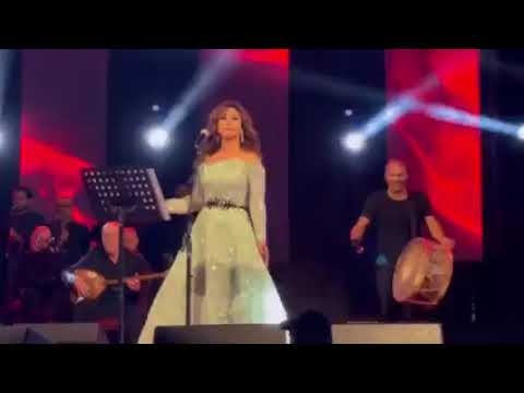 نجوى كرم ساعة بيضا 