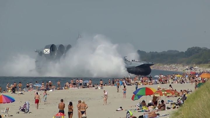 ► Un aéroglisseur militaire russe qui débarque sur une plage !