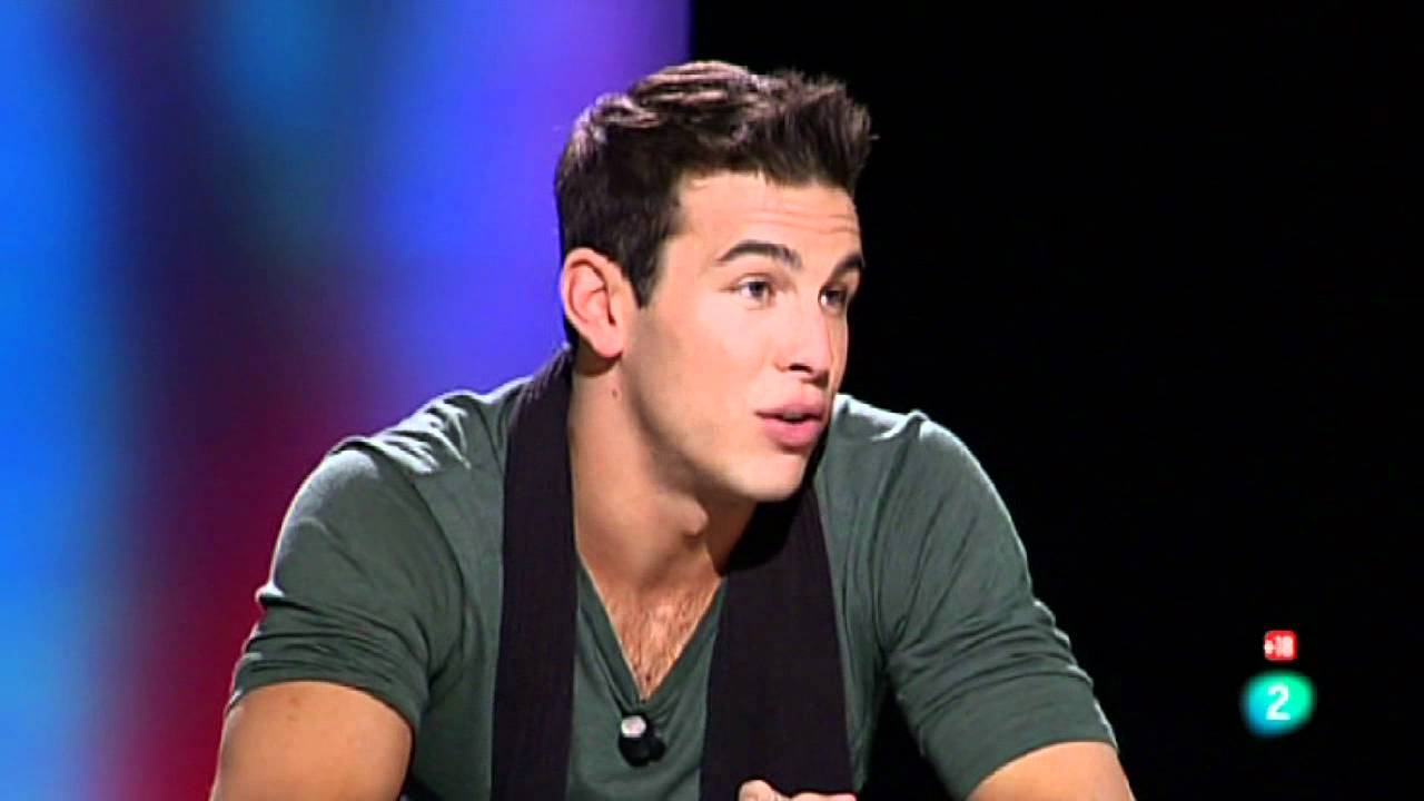 Mario Casas en Version Española 24-01-12 (4/4).mov