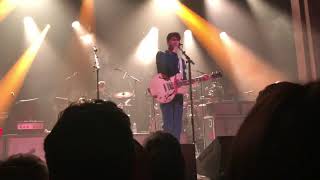 Vampire weekend - Bambina live