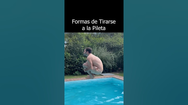 Formas de Tirarse a la Piscina 🏊 #youtubeshorts #shorts