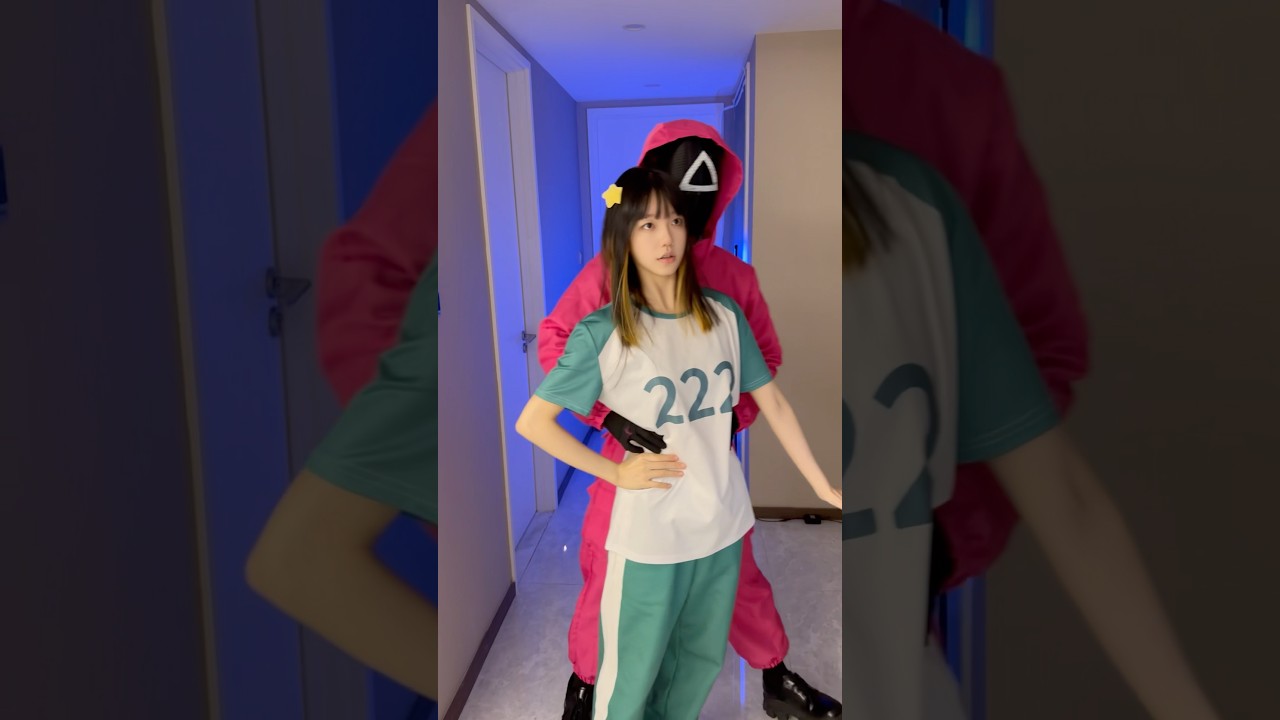 Wait, what just passed by?#squidgame #player222 #cosplay #dance
