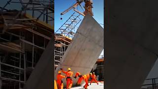 Inches From Death See How Workers Avoided A Wall Collapsing