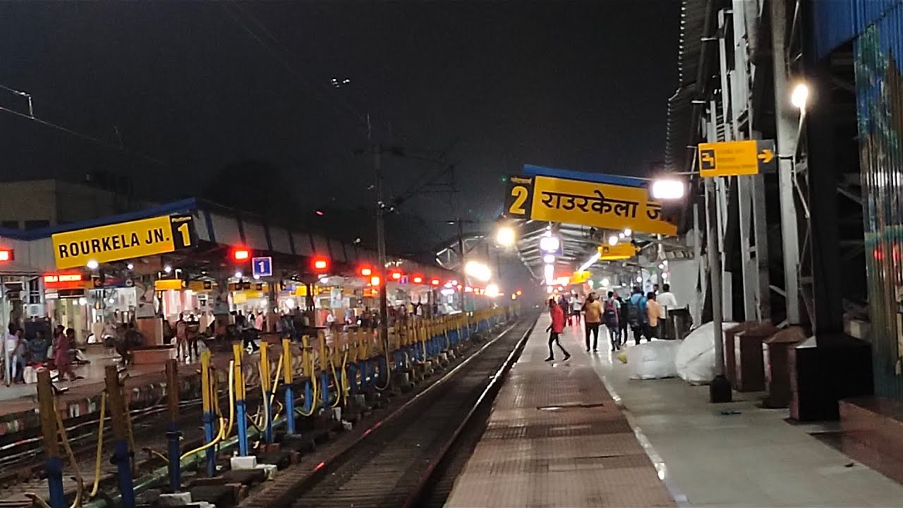 taposwoni express full speed to Panposh station full speed train