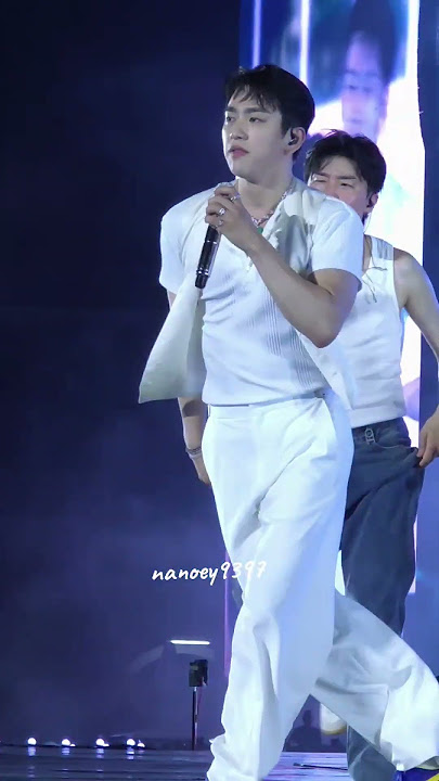 Jinyoung solo performance 'Dive' | GOT7 Nestfest Rajamangala