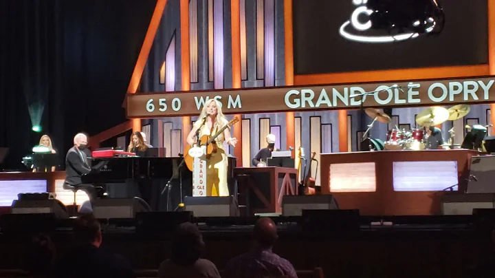 Rhonda Vincent sings COVID lockdown tune, I Ain't Been Nowhere @Grand Ole Opry 3April2021