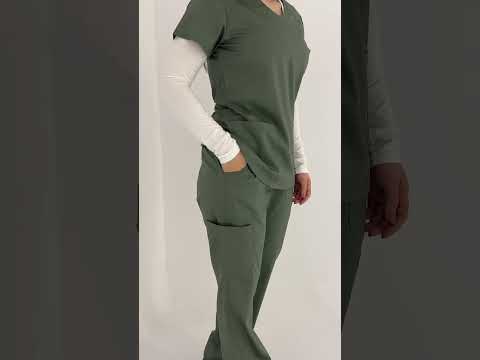 طقم سكراب طبي نسائي ماركة لاب ميد من يونيفورم بلس