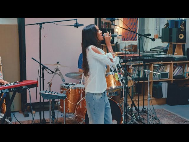 Sweet Like Honey (live session)