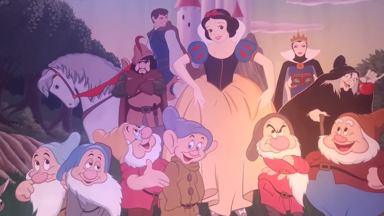 Disneyland Paris,atracción Blancanieves completa