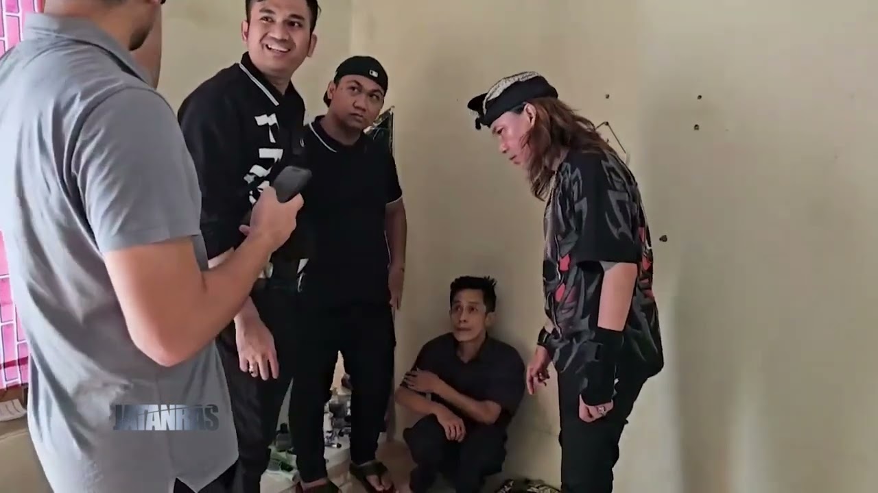 Jatanras Polda Metro Jaya Bekuk Pencuri Puluhan Ponsel Di Tangerang Selatan - JATANRAS