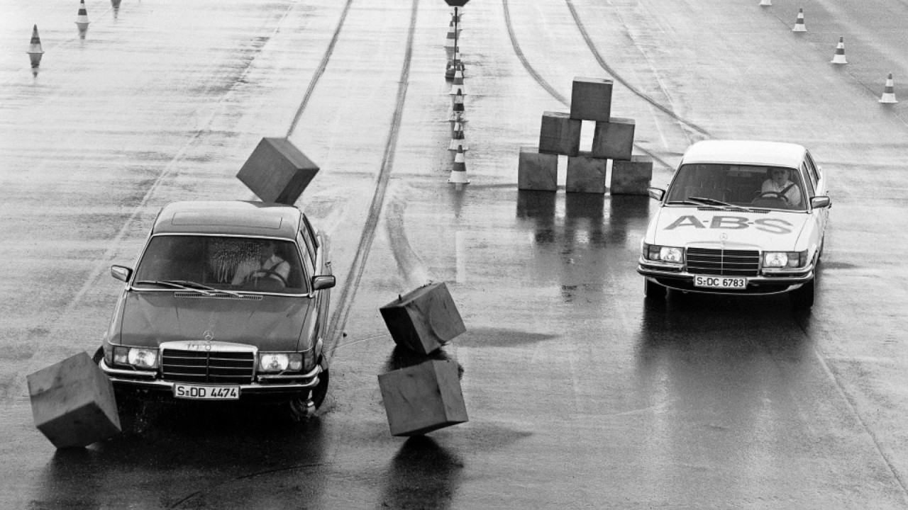 Entwicklung & Geschichte Des Autos | Huk-Coburg