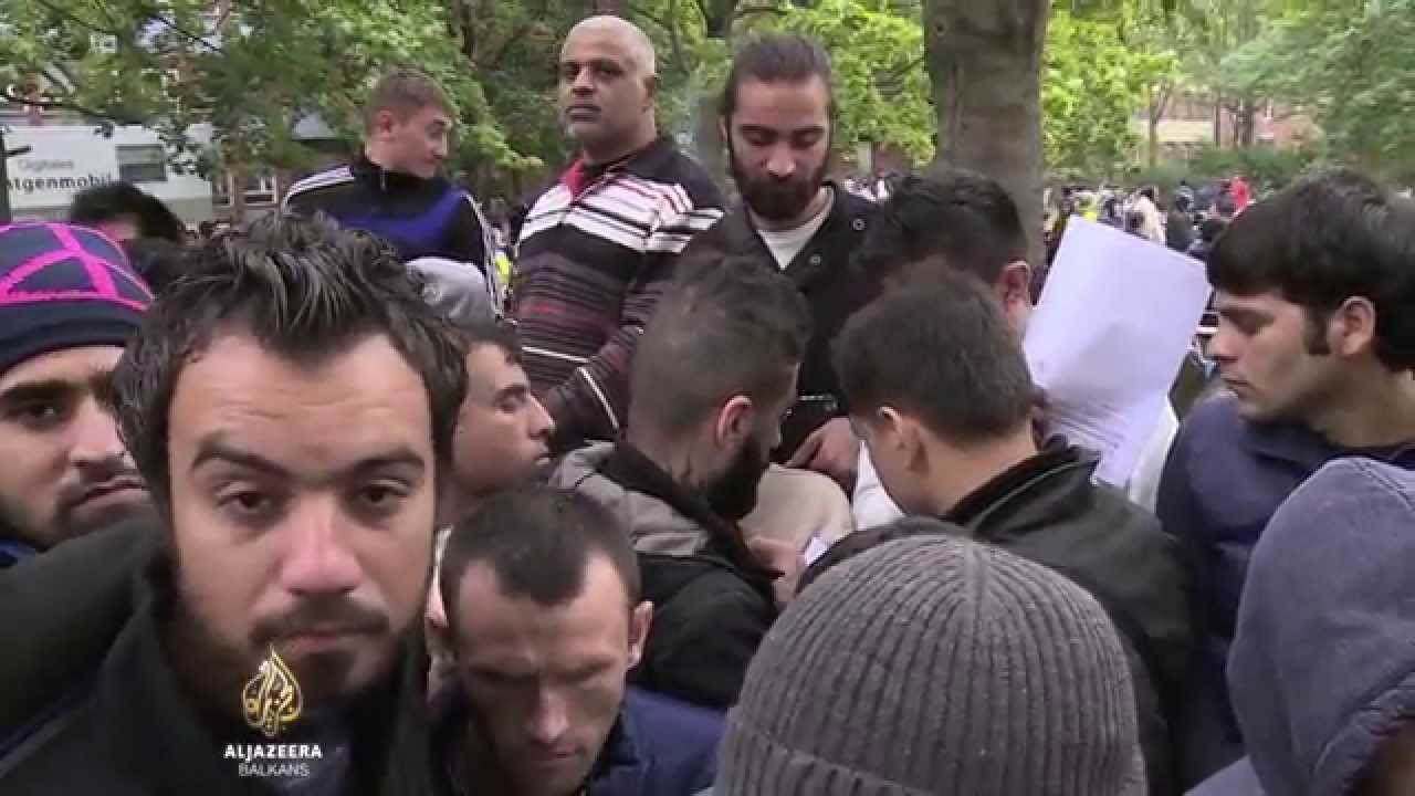 طوابير طويلة لطالبي اللجوء للتسجيل في ألمانيا