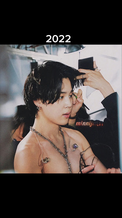 That bicep transformation is crazy 😧💪🏻🔥 #jimin #btsshorts