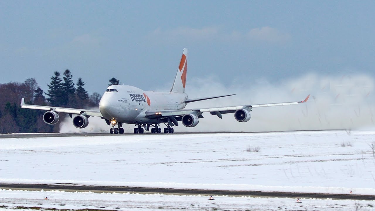 BOEING 747 LANDING + DEPARTURE in the SNOW 5 B747 kick up a Snowstorm