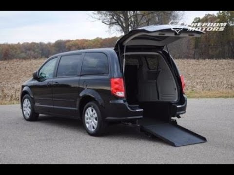 2017 dodge caravan handicap van