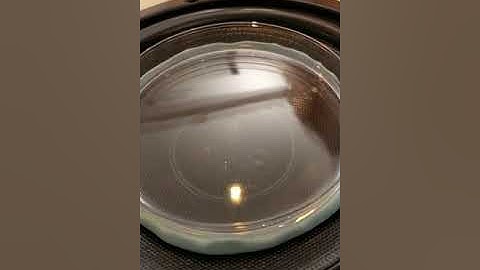 Walking droplets - 3 body interaction  - destruction of 2 body orbit