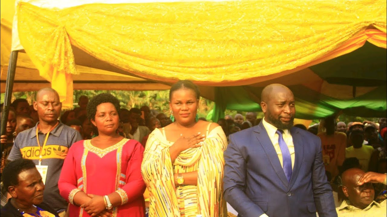 ABANYA KATERERA BAYAKIIRE HON BOAZ ATWIJUKIRE NA RUKUNDO BAKUMUKURUSYA AKARURU 