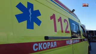 Машина врезалась в теплотрассу в Сургуте — водитель погиб.