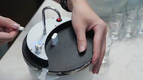 Máy rót rượu tự động thông minh Zozo Moon rót rượu chuẩn định lượng bảo hành 12 tháng