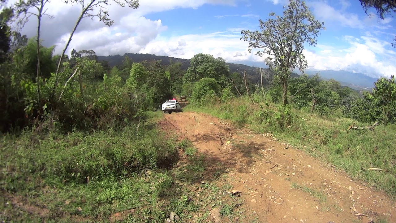 Test Renault Alaskan en trocha- 4x4 con bajo 2017