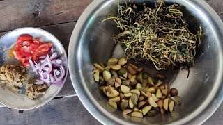 🥬 Quick & Flavorful Sun-Dried Sarson Ka Saag with Potato | Chaudhary Style Nepali Village Recipe screenshot 2