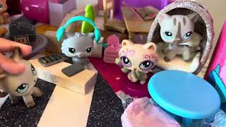 Lps Lion's den adoption center