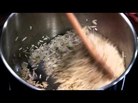 וִידֵאוֹ: איך לבשל אורז שלא ידבק