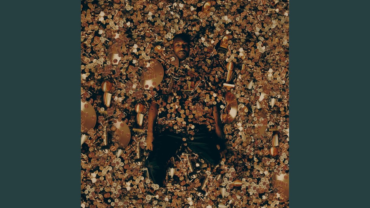 在 YouTube 上观看 Tattoo 在 YouTube 上观看 Tattoo