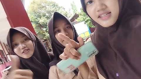 TUGAS INFORMATIKA MEMBUAT VLOG KELAS IX E