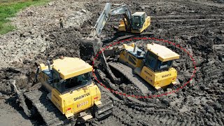 Amazing Recovery Shantui DH17-C2 XL Fully hydraulic bulldozer Stuck In Mud Help Back By Excavator