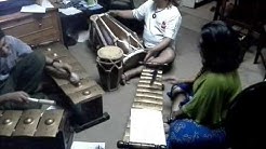 Latihan degung musik tradisional jawa barat - Durasi: 4:06. Latihan degung musik tradisional jawa barat - Durasi: 4:06.