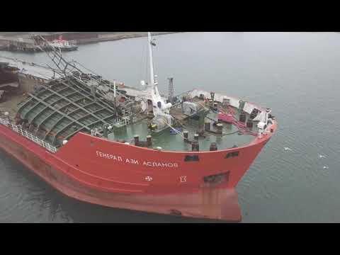 Video: Obrovský Mimozemský Tanker Znovu Tankoval Na Slunci - - Alternativní Pohled