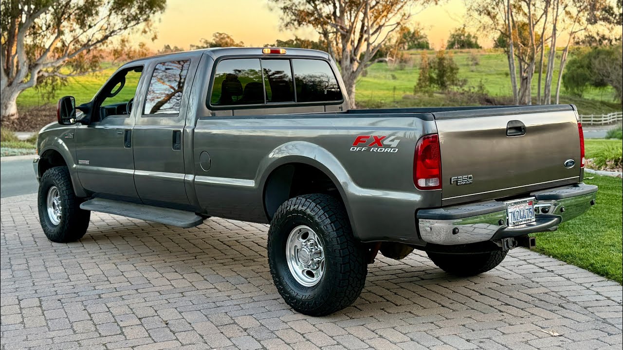 2004 Ford F350 6.0L 49k Original miles! Driving Video