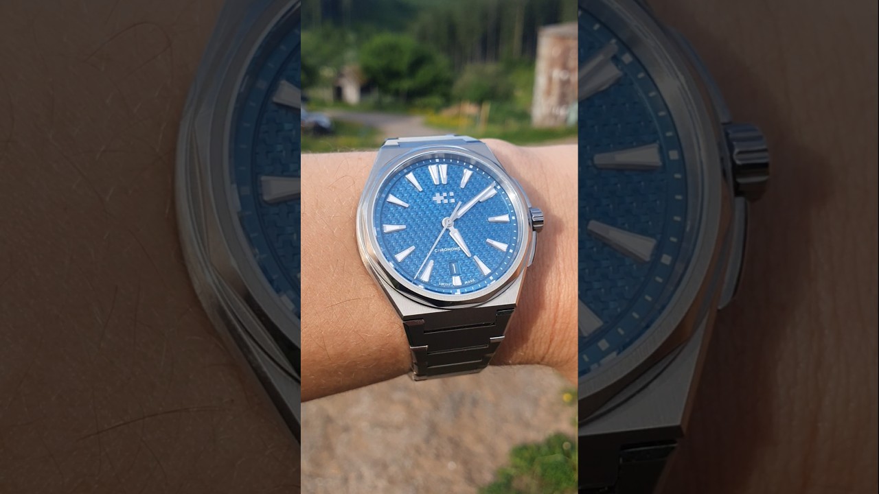 Christopher Ward Twelve 40mm Ti Blue 