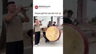Please get his size for him 😂