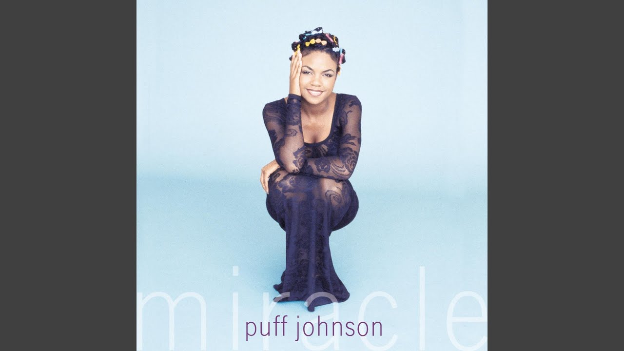 Guarda Outside My Window su YouTube Guarda Outside My Window su YouTube