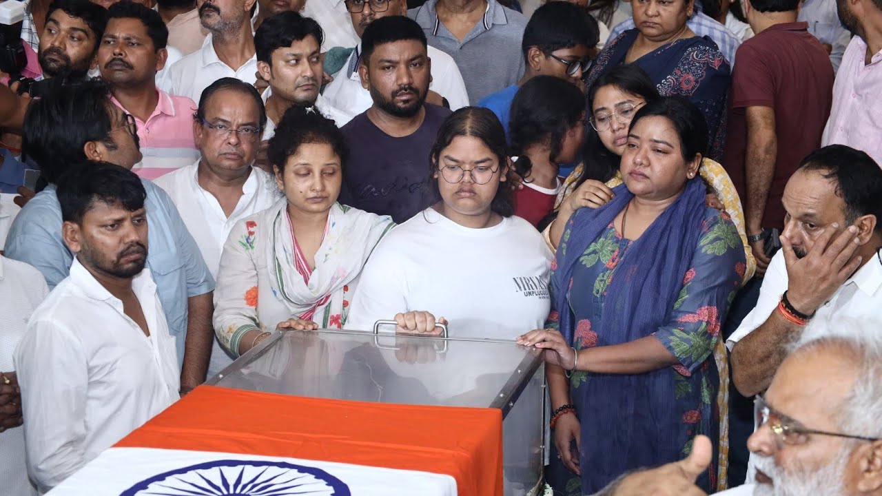 देखिए दिशोम गुरु शिबू सोरेन जी का रांची पहुंचने के बाद लाइव वीडियो 