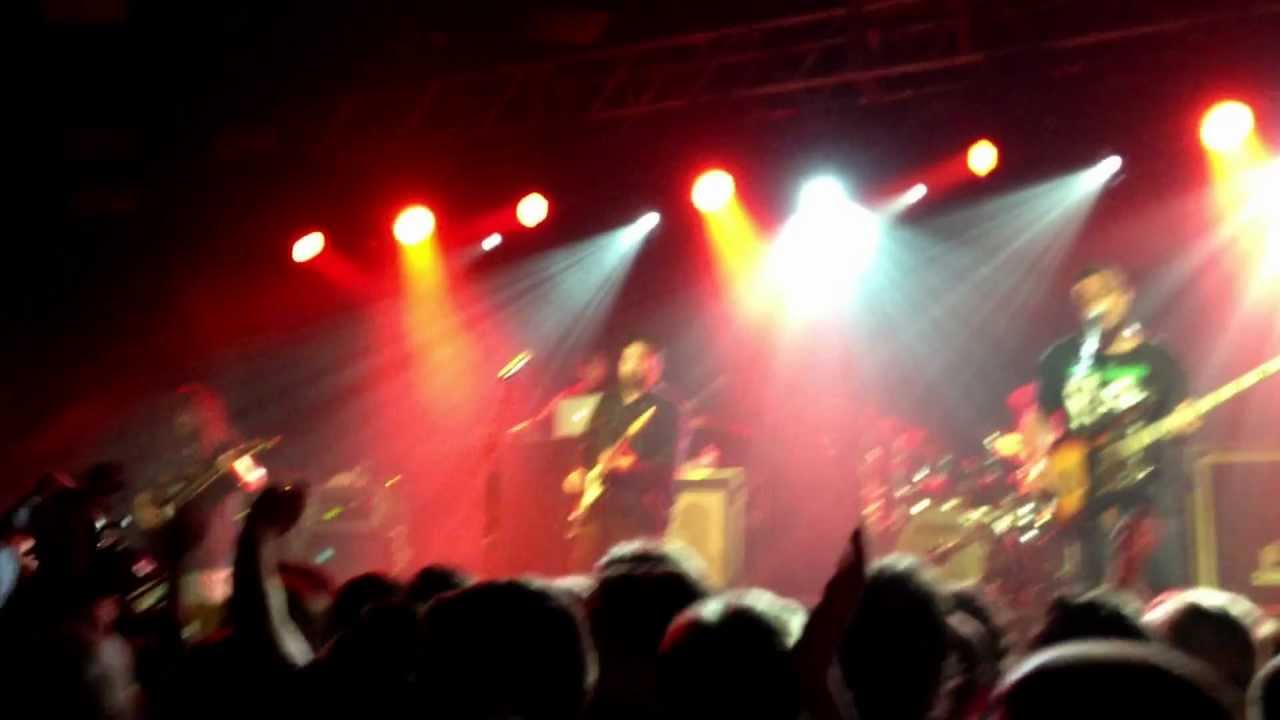 The Deftones,First Live Performance of Romantic Dreams At the Barrowlands Glasgow.
