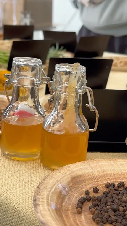 A simple oxymel recipe for detox and immune support. #detox