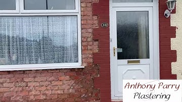 Pebbledashing a bungalow. Time lapse Black and White Spar