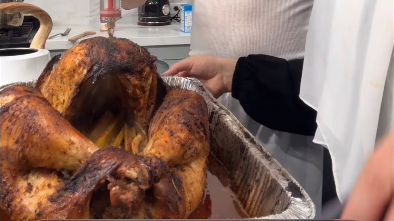 نعمل الحبش الديك الرومي وسر الطراوه #viral  #thanksgiving  #food  #turkey 