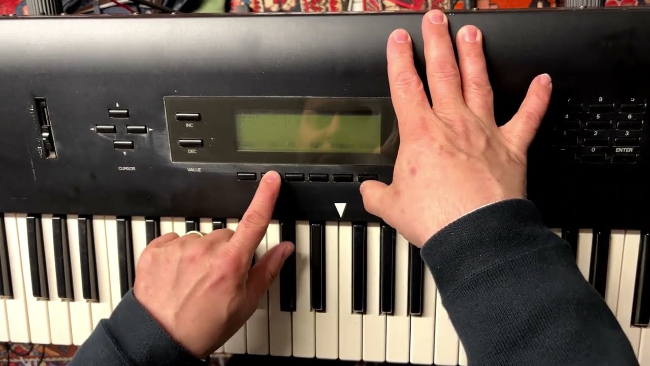Spånkorg / スポーンコリ Korg Wavestation Battery Replacement - easy maintenance on an