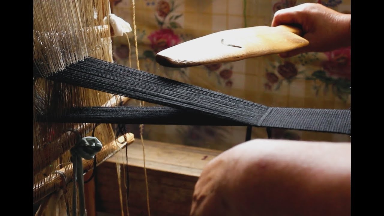 Loom Weaving Demonstration in Romanian Villages YouTube