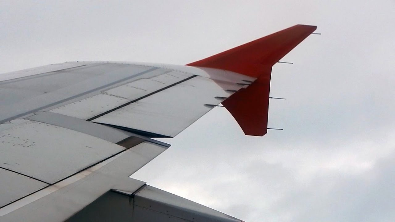 Airbus A320 ailerons functioning during rolling and turning procedures -  YouTube