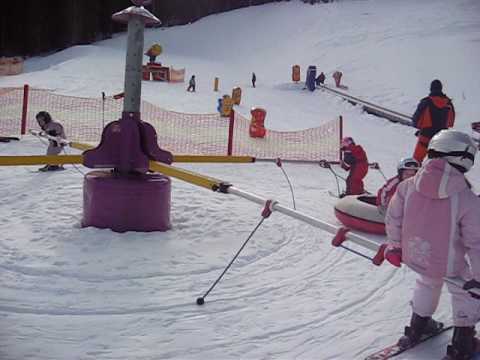Am Skikarussell