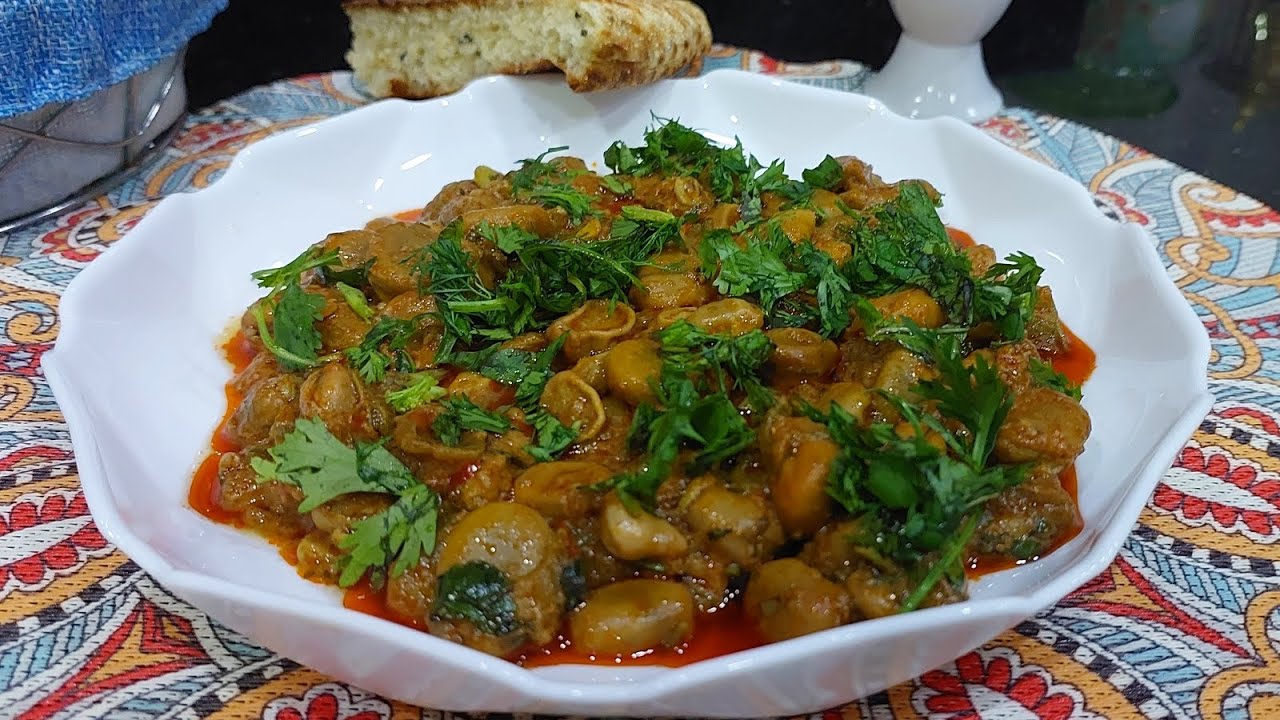 فول روس براطل بطريقة ثانية تقليدية بنة و خفة..foul féves bratel